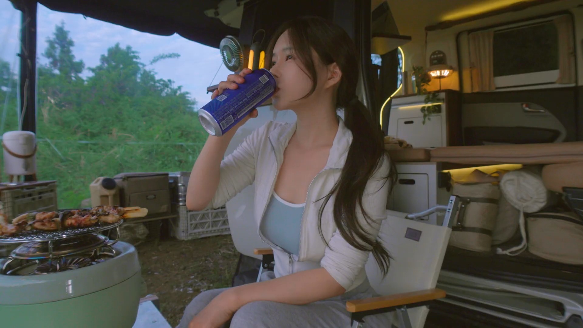 浙江杭州：一幅农民画引希腊青年走进跨湖桥遗址